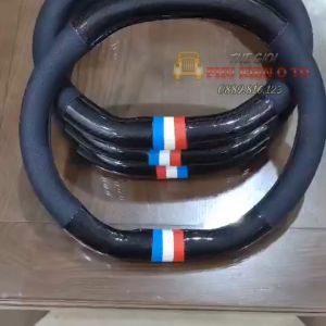 Vỏ bọc vô lăng xe hơi Peugeot 4008 5008 2008 loại carbon d cut 2 đầu có lỗ thông hơi thoáng khí cao cấp