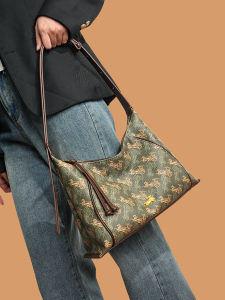 Green Leather Jacobon Tote Bag Womens Commuter Bag Luxury Sensation Double Handle Zipper Closure Large Size Fashionable Bag