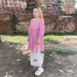 15 นิ้ว กระเป๋าผ้า กระเป๋าถือ สพายบ่า ใส่บัตร กระเป๋าเกาหลีแฟชั่น เป็นสวยๆ ขนาด 15 นิ้ว ยาว 11 นิ้ว และ 5.5 นิ้ว สำหรับลูกค้าที่ต้องการทำการเสริมจมูก