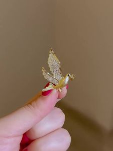 LYNNROMAN | Móc Bồ Công Anh Lấp Lánh CZ