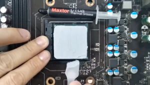 【Local Ship 24H】1g/5.5g Thermal Grizzly Kryonaut 12.5W/kg thermal paste suitable for CPU/GPU computer heat sink AMD Intel processor heat sink silicone grease