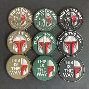 นี่คือ Way The Bounty Hunter PVC badge Morale Patches Mandalorians หมวกกันน็อกยุทธวิธีสัญลักษณ์ทหารสติกเกอร์ Applique