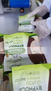 ยาสีฟัน拜โภคา สูตรฟลูออไรด์ ฟันขาว 9ตลับ ขนาด 75 กรัม แพค 3 ซอง