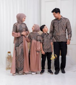 Baju Batik Couple Family Lengan Panjang Seragam Lebaran 2025 Pasangan Keluarga Anak Modern Terbaru