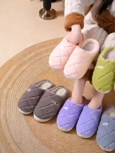 Cotton slippers for womens indoor home warmth plush thick bottom anti slip couple bedroom slipper