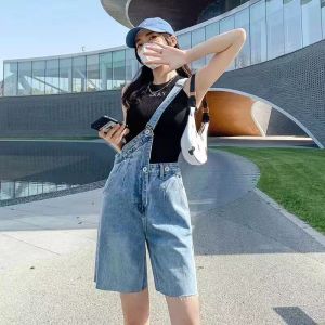 chen shop กางเกงยีนส์สายเอี๊ยมขาสี่ส่วนเอวสูง ขากระบอกใหญ่ วินเทจ ทรงสวย ใส่ได้3แบบ รุ่นใหม่พร้อมส่งค่ะ