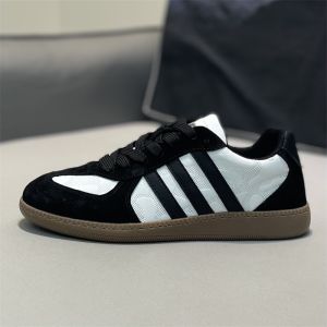 Mens Low-Top Leather Surface Lightweight Slip-On Soft Bottom Deqin Shoes Fashionable Versatile Agan Shoes Spring Autumn