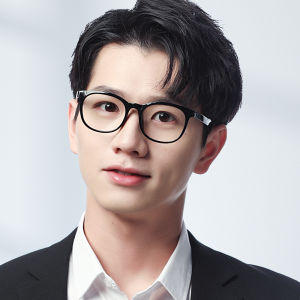 Photochromic Myopia Glasses Computer Shortsighted Glasses Graded Eyeglasses Men and Women Anti Radiation Eyeglass