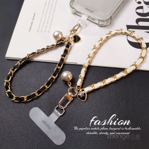 Short Pearl Heart Pendant Mobile Phone Lanyard Outdoor Durable Shell Accessory Ins Little Fragrance Style Picnic Handheld Chain