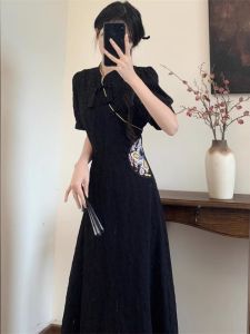 plus Size New Chinese Style Short Sleeve Qipao Dress Women Summer Slimming Waist Cinched Floral Embroidery National Style Long Dress