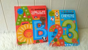 หนังสือ "หนังสือภาษาอังกฤษ My Awesome Alphabet Counting Book Board Book for Kids Children Book Numbers ตัวเลข ABC Learning Education Book หนังสือแบบหัดอ่านภาษาอังกฤษ หนังสือสำหรับเด็ก หนังสืออ่านก่อนนอน