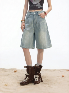 Unifree | Distressed Light-Colored High-Waisted Loose Wide-Leg Sequined Jeans Shorts
