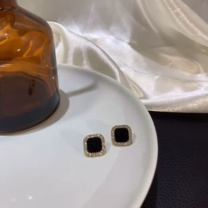 Anting-Anting Hitam Akrilik Bentuk Kotak Korea Style Fashion Aksesoris Wanita