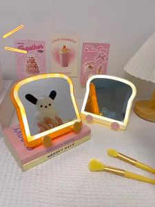 Gương để bàn cute gương decor bánh mỳ dễ thương gương để bàn có đèn xinh xắn trang trí bàn học - Life Style 4U