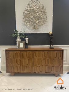 Ashley ตู้อเนกประสงค์ รุ่น GADBURG Low Cabinet