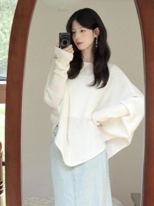 PEIXI | Korean Style White Round Neck Batwing Lazy Wind Irregular Knit Top