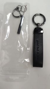 【B247 READY STOCK】Chery Logo Leather Keychains Car Keychain Accessories Leather Rope Car key Pendant Car Key Holder