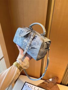 MY&FSNH | Graffiti Bear Stylish Versatile Crossbody Bag