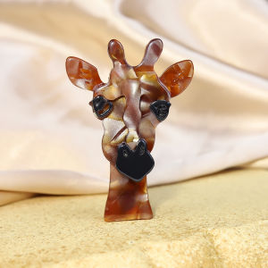 originally designed，handcrafted brooch featuring acrylic multilayer animal Giraffe imagery ideal choice for holiday gift