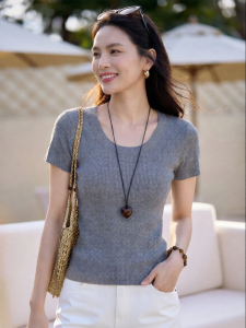 Misoshine | U Neck Fitted Thin Knit Short Sleeve Teeshirt