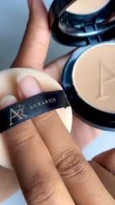 Phấn phủ dưỡng chống nắng AURA RICH Honey Gold Face Powder SPF 35 PA++ Thái Lan