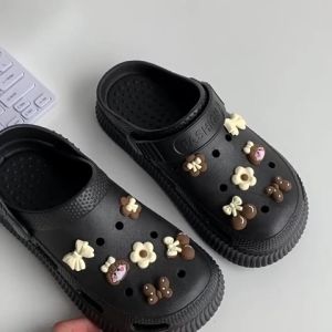 QZshop รองเท้ารัดส้น รองเท้าแตะผู้หญิงรองเท้ายางน้ำหนักเบา ลุยน้ำลูยด้วย คุ้มค่าใช้จ่ายเพิ่มเติมไม่ต้องกลัวขาดเพิ่มเติม