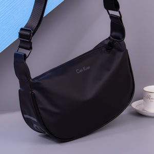 New Crossbody Bag Men Shoulder Bag Mens Small Backpack Waterproof Oxford Cloth Dumpling Bag Mens Large Capacity Casual Fashion Brand