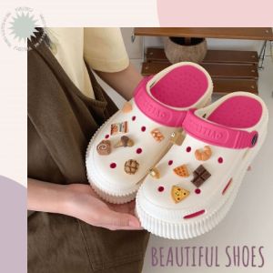 LHMoonlight สินค้าราคาสุดคุ้ม รองเท้าแตะแฟชั่นผู้หญิง เอาใจสายหัวโตด้วยงานสุดฮิตขายดี ทรงสวยใส่สบาย นิ่มเบา มีสีให้เลือกหลายแบบ แถมฟรีตัวติดไปด้วยเลย