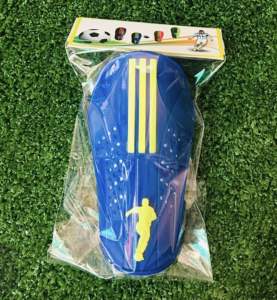 Bảo vệ ống chânốp chânrờ teống đồng bảo vệ ống chân khi đá bóng