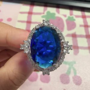 Huitan Women Ring Silver Color Luxury Party Inlaid Brilliant Oval Blue CZ Fashion Accessories Promise Wedding Engagement Jewelry