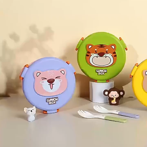 Kotak Makan Lunch Box Anak Karakter Kartun 800ml Kotak Makan Anak Anak Free Sendok HX 55902