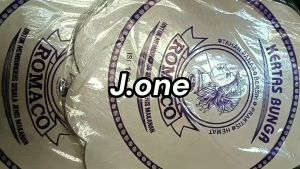P2 JOLIE/Kertas Nasi Bunga Bulat Romaco UNGU Diameter 27cm/Alas Piring Lidi Rotan Isi 100 Lembar