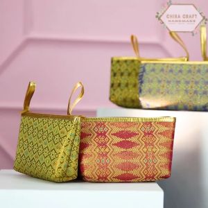 Souvenir Dompet Pouch Kosmetik Songket Bisa Custom kemasan