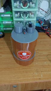 Bình rót rượu tự động giã gỗ 1.5l