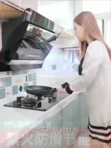 Tatakan Kompor Gas 4 Kaki Anti Angin Warna Silver - Universal untuk Pembekuan/Ruang Angin Bisa Cover