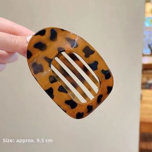 Non-pressure Shell Shape Hair Clip Circular Flat Design For Ponytail and Bun