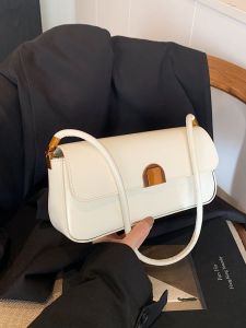 กระเป๋าสะพายข้างทรงสี่เหลี่ยมเล็กดีไซน์ทันสมัยสำหรับผู้หญิง กระเป๋าถือแบบหนัง PU ขนาดใหญ่ สีสันสดใส ปิดด้วยซิป