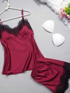 ชุดนอนสตรีชุด 2 ชิ้น: กางเกงขาสั้นเอี๊ยมและชุดราตรีแขนยาวคอกลมโพลีเอสเตอร์และสไตล์เดรสยาวสําหรับฤดูร้อน