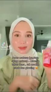 Khayla Face Mist Glowing Spray - makeup tahan lebih lama spray muka glowing berseri