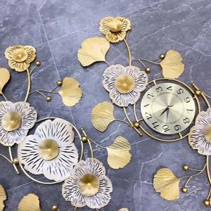 Jam Dinding Dekorasi Ginkgo Daun Seni Atmosfer Baru Kreatif (83*48cm) Mode Bisu untuk Ruang Tamu / Makan