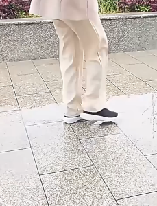 10pcs Rain Shoes Cover Sepatu Satu Kali Saja Waterproof / Shoes Pelindung Sepatu Basah 60cm