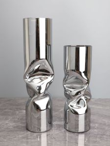 กระติกแก้วเงินแบบเรียบง่ายหรูหราสำหรับตกแต่งบ้านในสไตล์โมเดิร์น เครื่องประดับตกแต่งสำหรับห้องนั่งเล่น กระติกแก้วทรงเรขาคณิตขนาดใหญ่