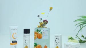 MOOYAM Vitamin C Cleanser (100g)-For MoisturizingWhiteningOil ControlDeep Cleaning Foaming CleanserNatural VC Face Cleanser