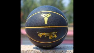 ลูกบาสเก็ตบอล Black Mamba 24 นิ้ว หนังนิ่ม ทนทานต่อการสึกหรอ ลูกบาสเก็ตบอล 7 นิ้ว สัมผัสลูกหนังแท้ ลูกบาสเก็ตบอลหนังลายเซ็น Basketball