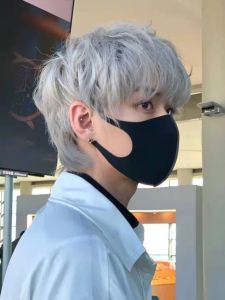 Mens Short Straight Hair Wig Natural Fluffy Bangs Korean Style Fashionable Grandma Grey Full Head Cover Daily Hair Care