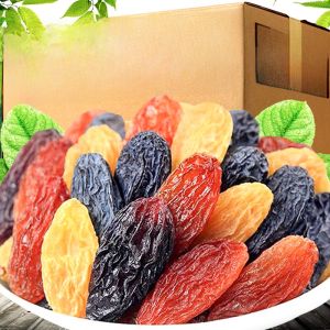Four Colorsraisins Snack Leisure Washfree New Stock Blackcurrant Dried Grapes Delicious Biscuit Crisp Baby Snacks Fruit Meat Strips