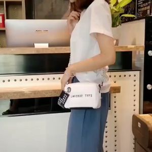 G2690 Tas Selempang Wanita Import 1Kg Muat 2Pcs - Calviero Collection