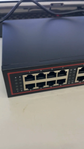 XLL สวิตช์ PoE กิกะบิต 24 พอร์ต + 2 อัปลิงก์ เหมาะสำหรับระบบกล้องวงจรปิด/Network