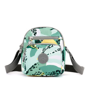 Oxford Cloth Womens Bag Crossbody Small Bag Casual Canvas Bag Womens Summer Bag Multi-Layer Lightweight Nylon Shoulder Bag Minimalist