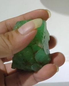 batu natural giok akik Bongkahan batu yg dikirim sesuai foto Kode65